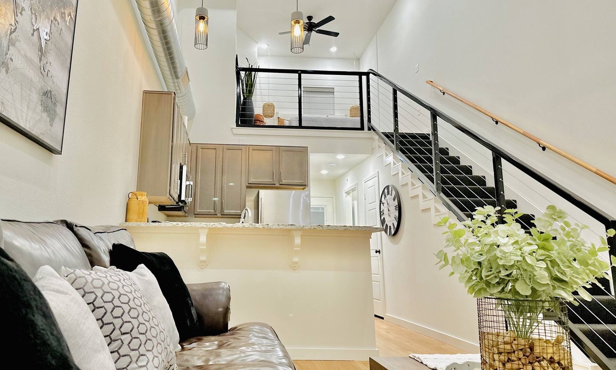 Lubbock Apartment | New, LBK LOFTY Dreams Apt, Great Location, by TTU!