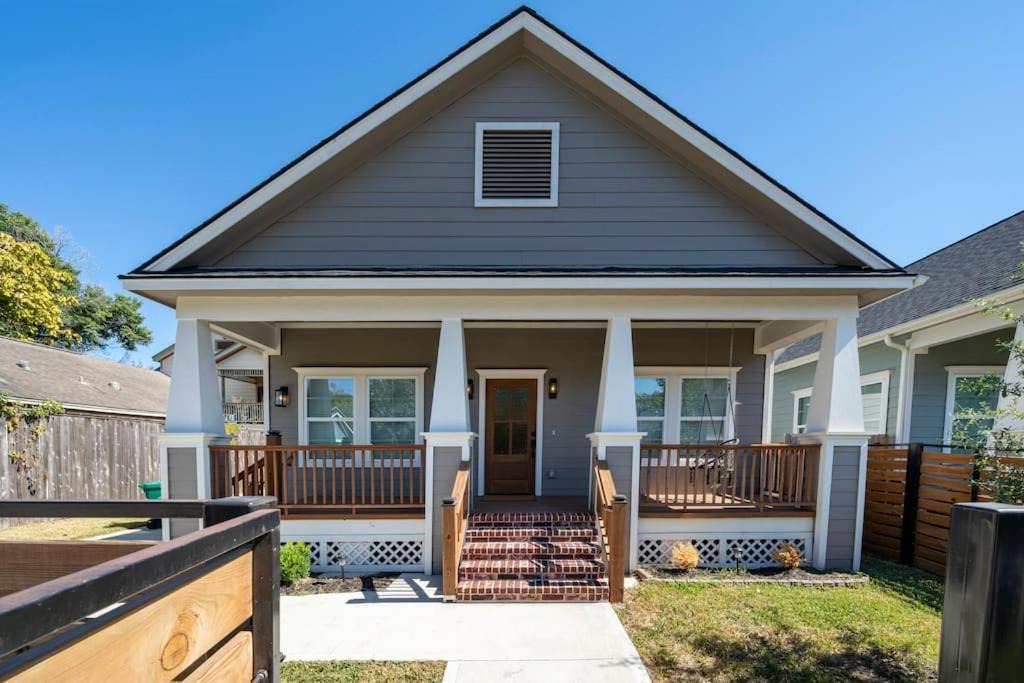 Greater Heights House | New Luxurios & Modern 3 BR Villa in the Heights