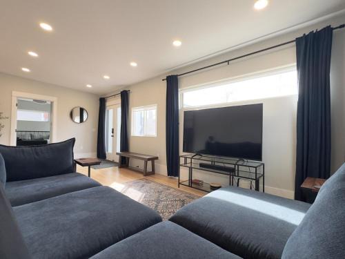 Berkeley House | NEW REMODEL Denver Luxury Home with Private HOT TUB