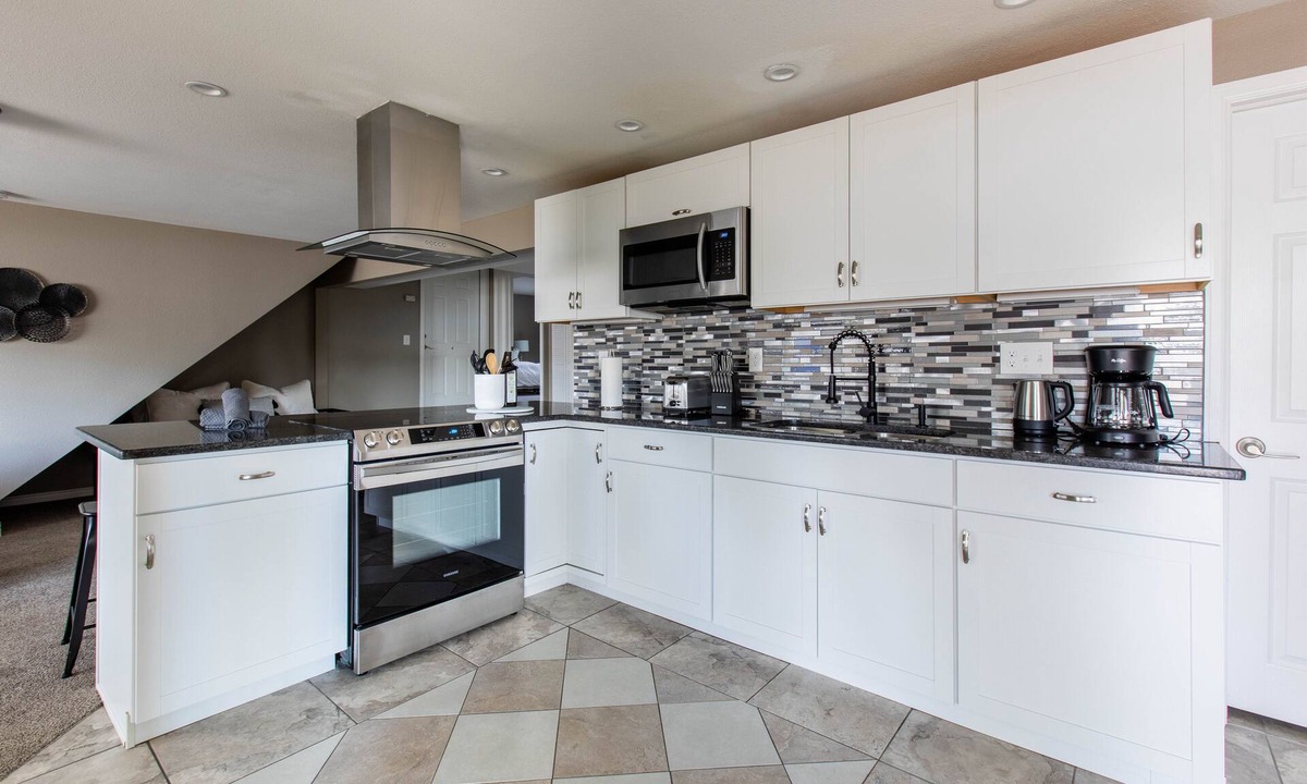 Todd Creek House | NEW Renovated Guest Suite | 30 min to DIA & DEN