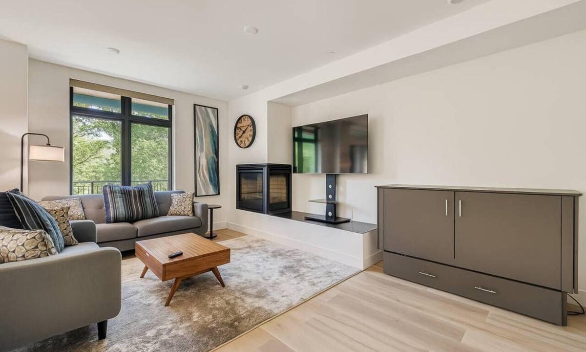 Willow Grove Condo | New Riverfront Home | Near Six Resorts Hot Tub!