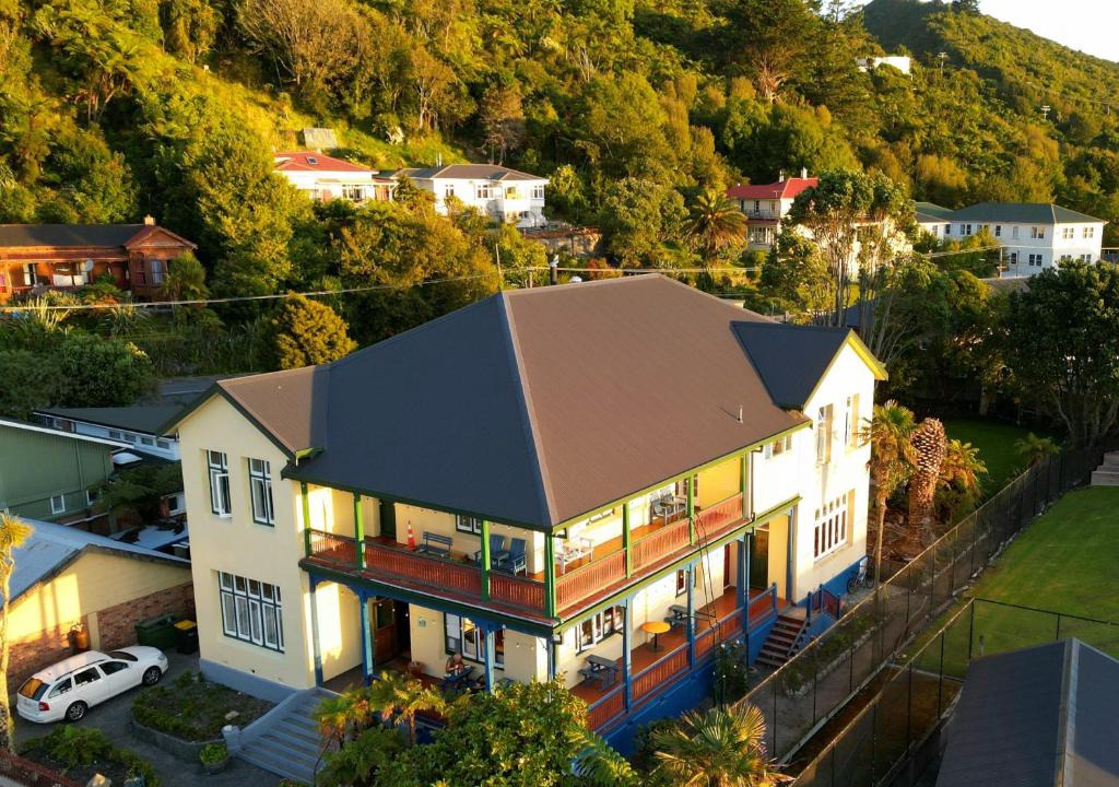 Greymouth Hostel | Noah's Ark Flashpacker