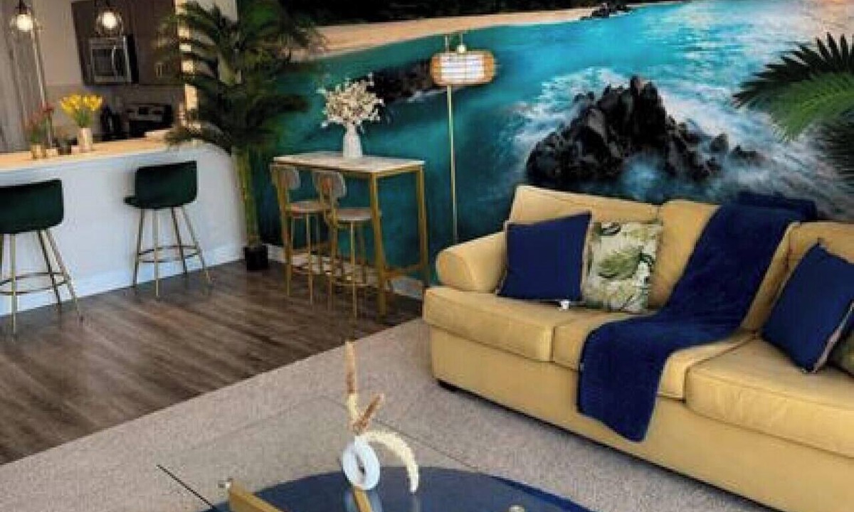 South Central Houston Apartment | Ocean Breeze - 2BR - FIFA - Walk to NRG - Sleep 6