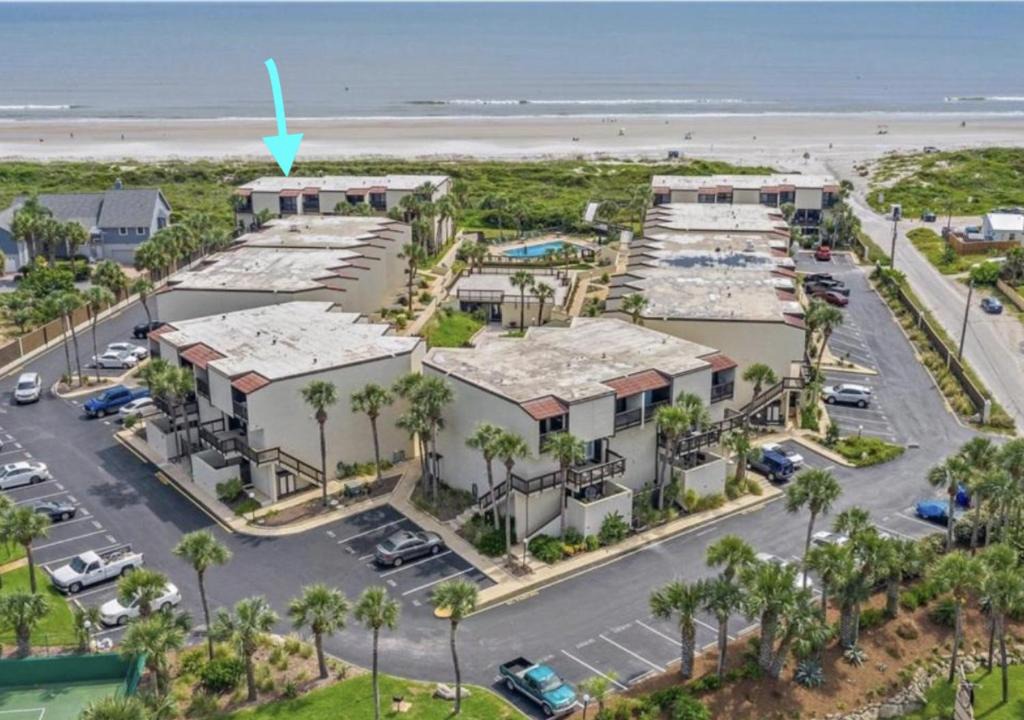 Butler Beach House | Oceanfront condo with resort amenities, beach access and pool