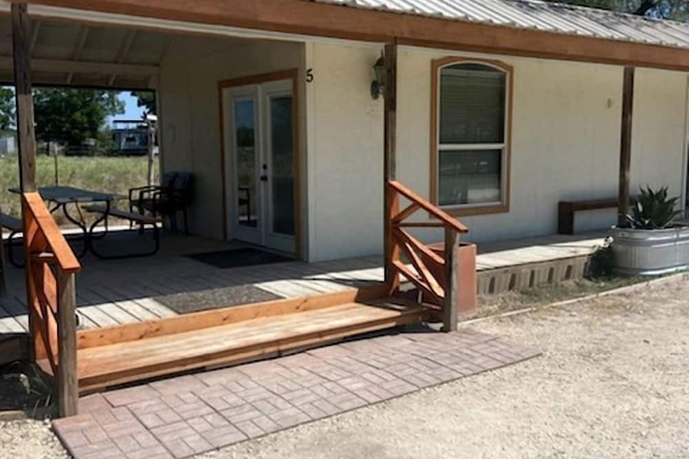 Camp Wood Cottage | Outstanding Cottage with River Access in Camp Wood, Texas