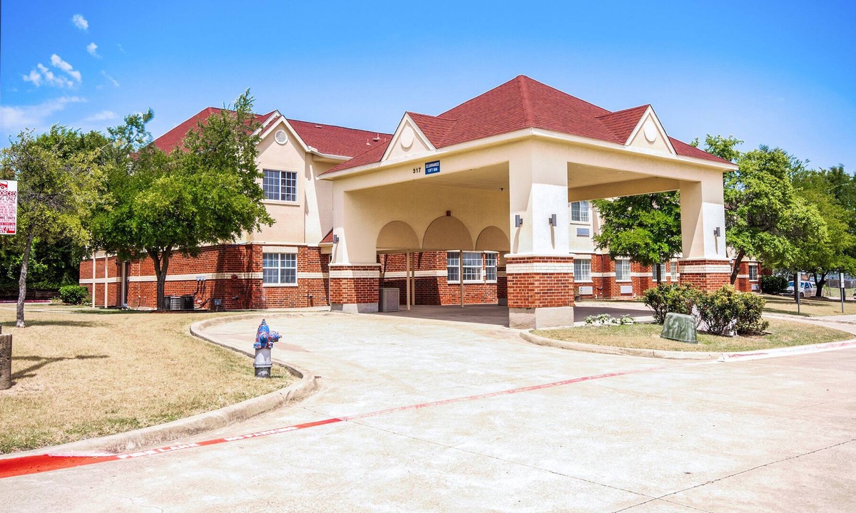 Mesquite Hotel | OYO Hotel Mesquite TX, Hwy 80
