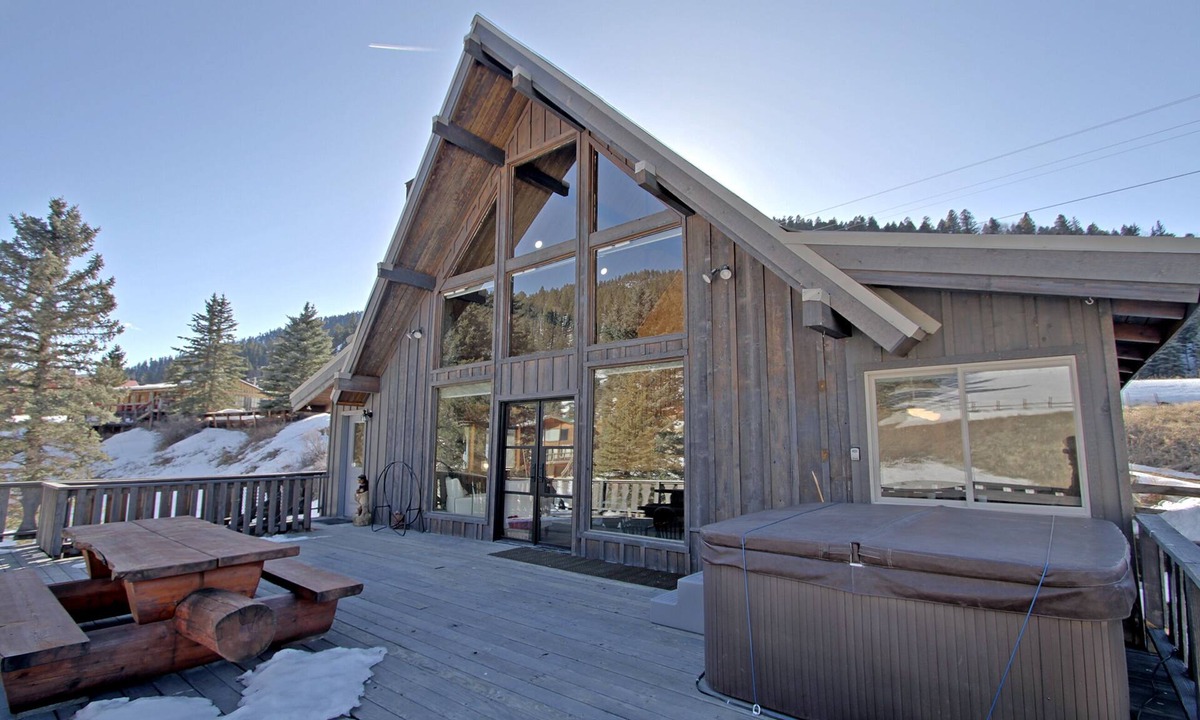 Taos Ski Valley Cabin | "Peace Like a River" mountain cabin on river - Red River, NM. Hot tub optional.
