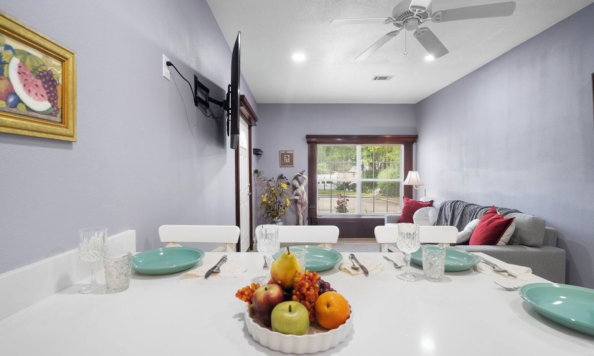 Memorial Apartment | Peaceful 1BR Parking + Kitchen World Cup Houston