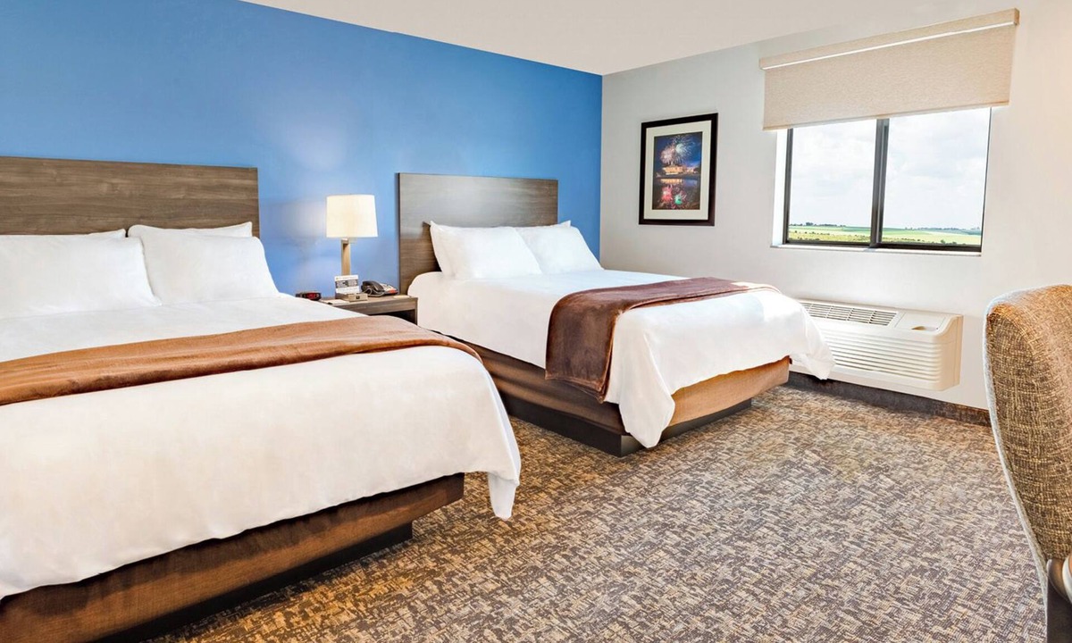 St. Joseph Hotel | Peaceful Stay at 2 Rooms w/Cooking Amenities Near Pony Express Monument
