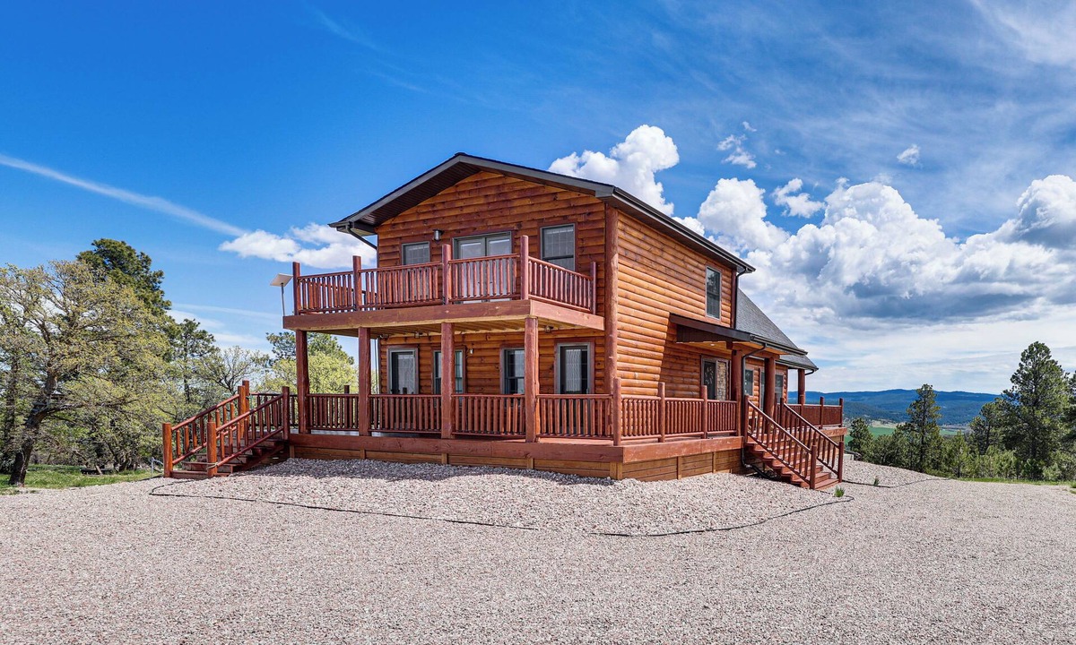 Sundance Cabin | Peaceful Wyoming Cabin w/Spacious Deck & Wet Bar!
