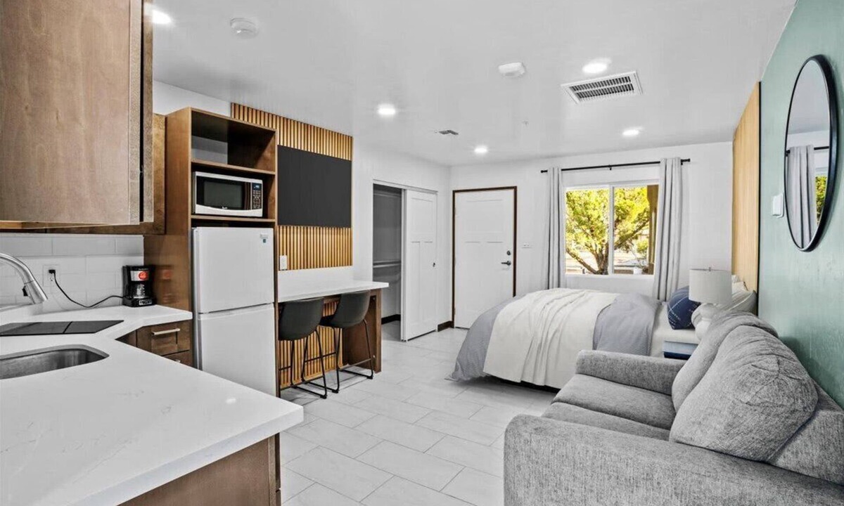 Safford Apartment | Peppertree Studios D4