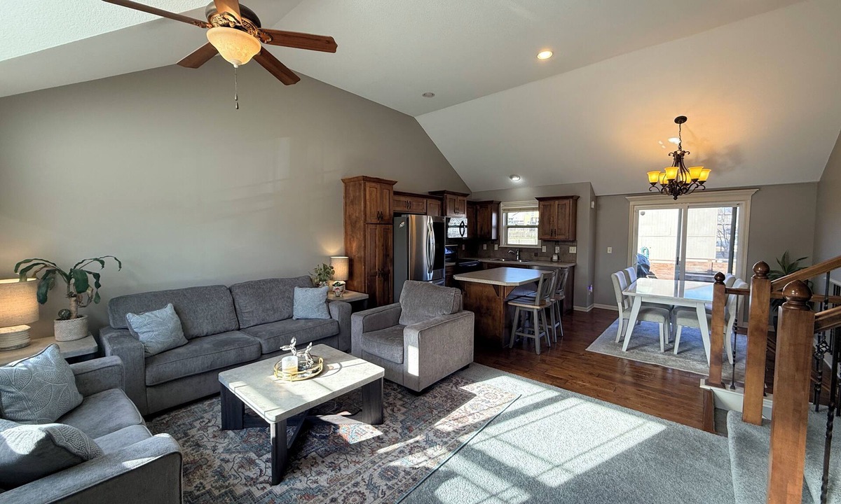 Kansas City House | Perfect 3-bedroom house with AC in enjoyable Kansas City