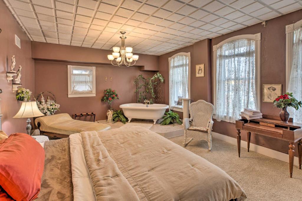 Yankton Apartment | Pet-Friendly Apt: 2 Blocks to Riverside Park!