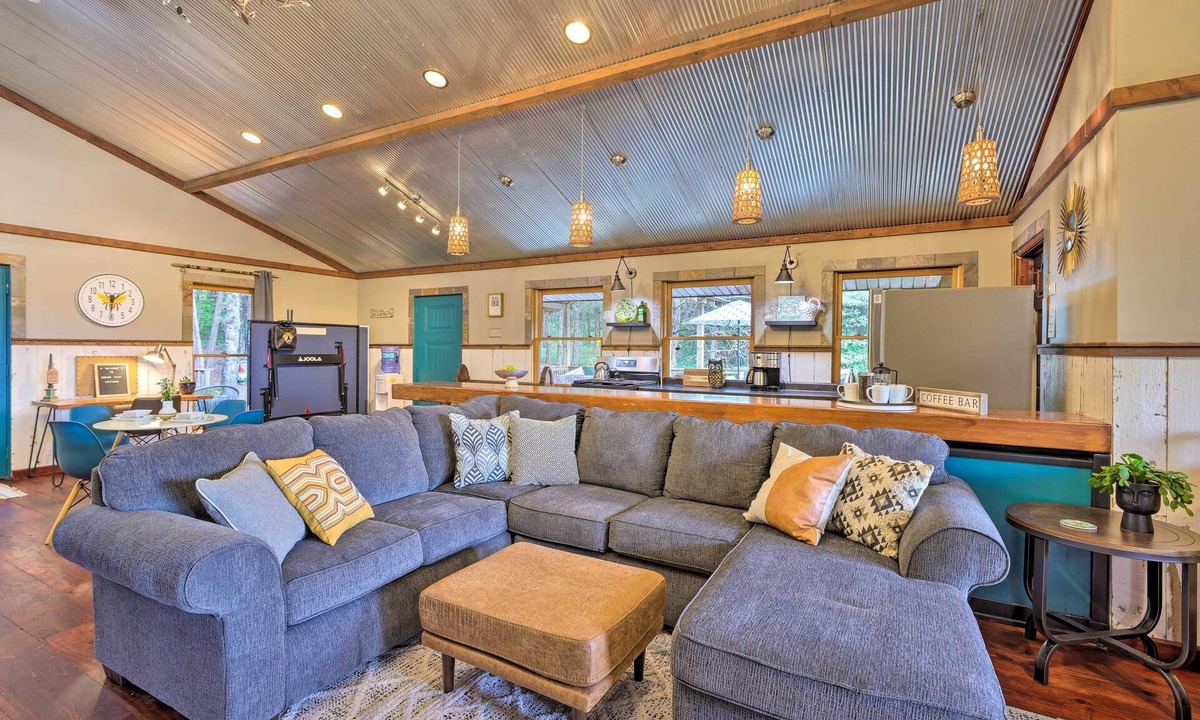 Fremont County Cabin | Pet-Friendly Outdoor Paradise w/Grill, Decks