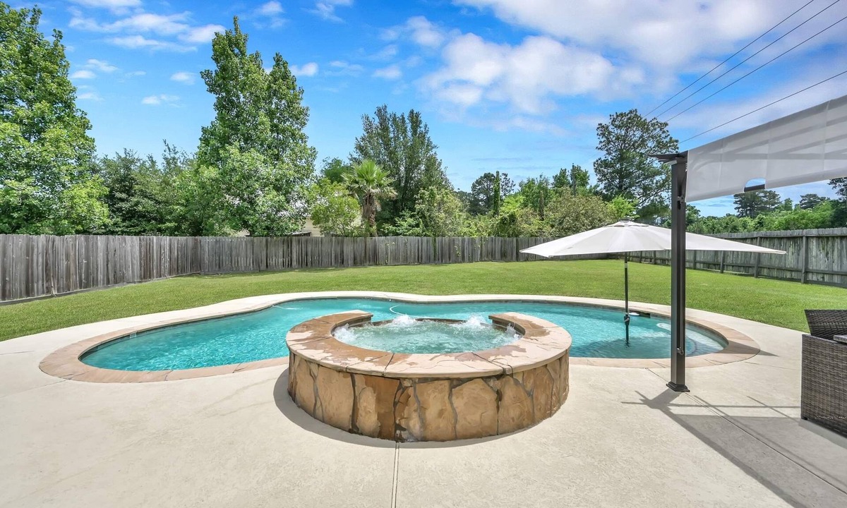 April Sound House | Pool home in Gated Golf Course community on Lake Conroe
