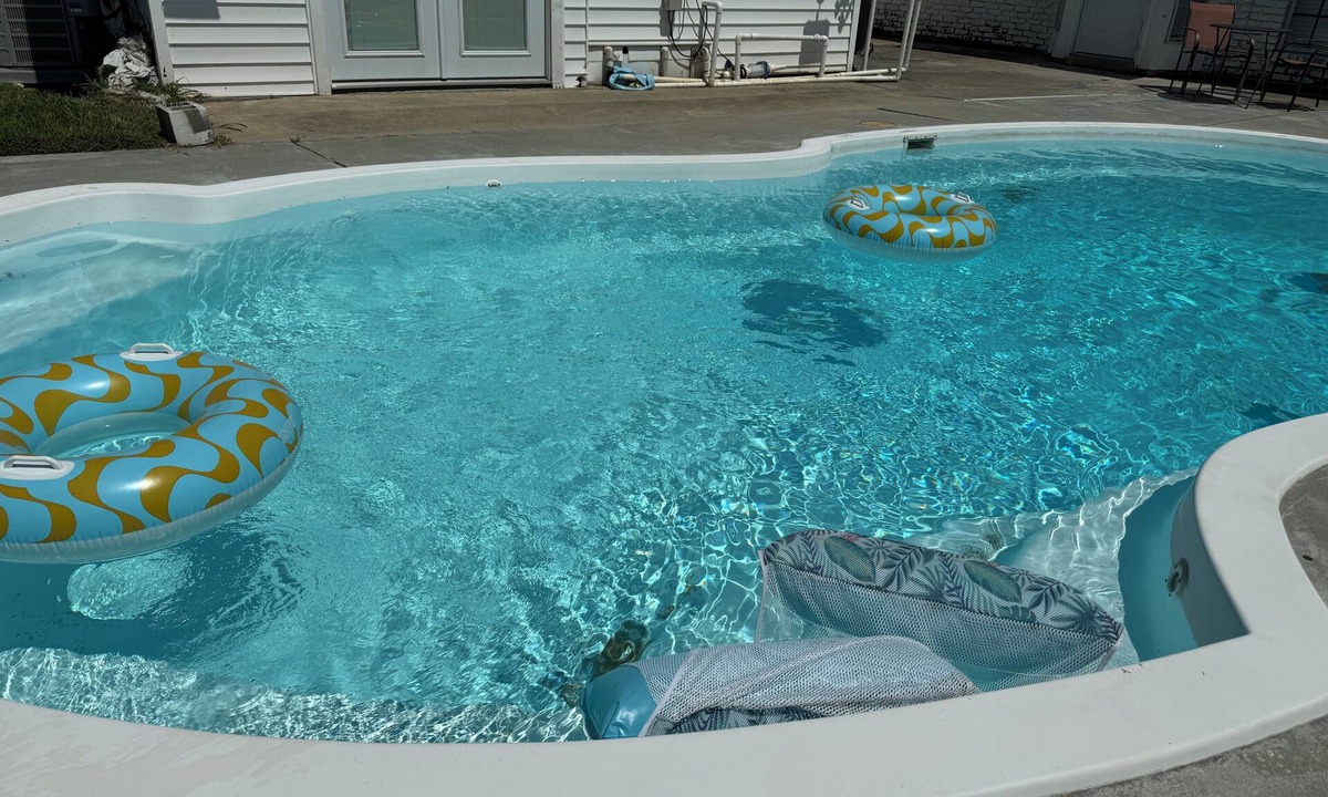 Broussard House | Pool House! Great large house for family vacation