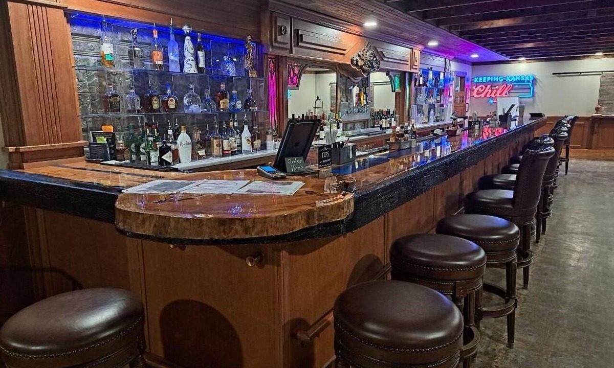 Wa Keeney Hotel | Prairie Rose Inn