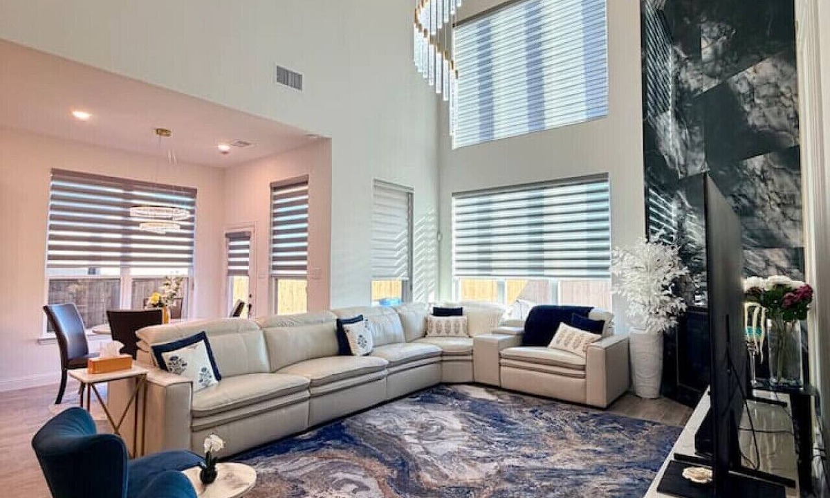 Princeton House | Premium 4BR Family Retreat – Elegant Living