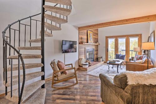Wildernest House | Private Balcony & Resort Perks: Silverthorne Condo