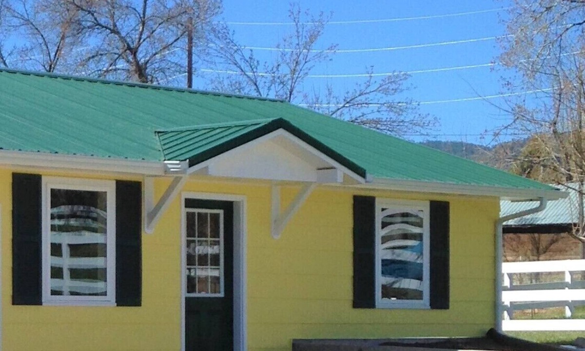 Fort Collins Cottage | Private Cottage, near CSU, Old Town and the Foothills
