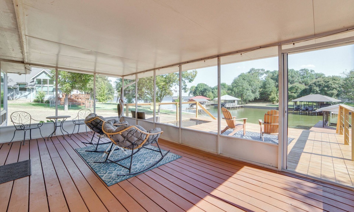 Leisure Land House | Private Dock & Slip: Cedar Creek Reservoir Home