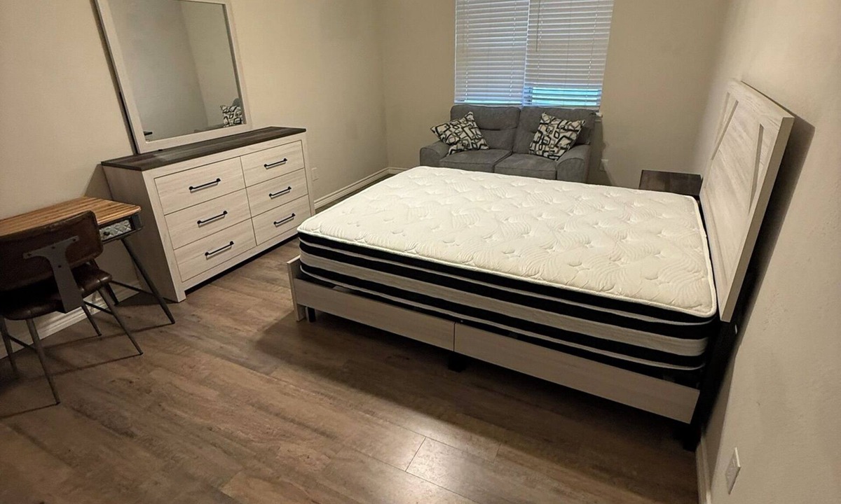 Wichita Falls House | Private Furnished Rooms in 4BR Home Travel Nurses & Contractors are Welcome