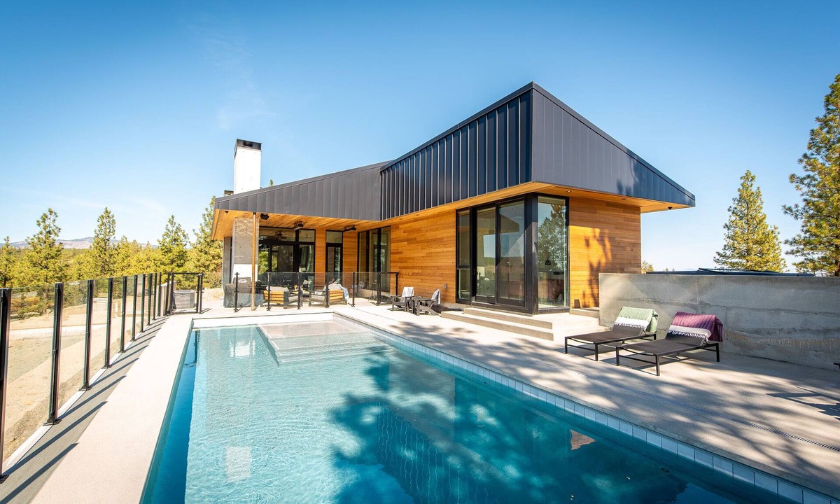 Chelan House | Private pool, hot tub, sauna-Seclusion + serenity-In the hills above Lake Chelan