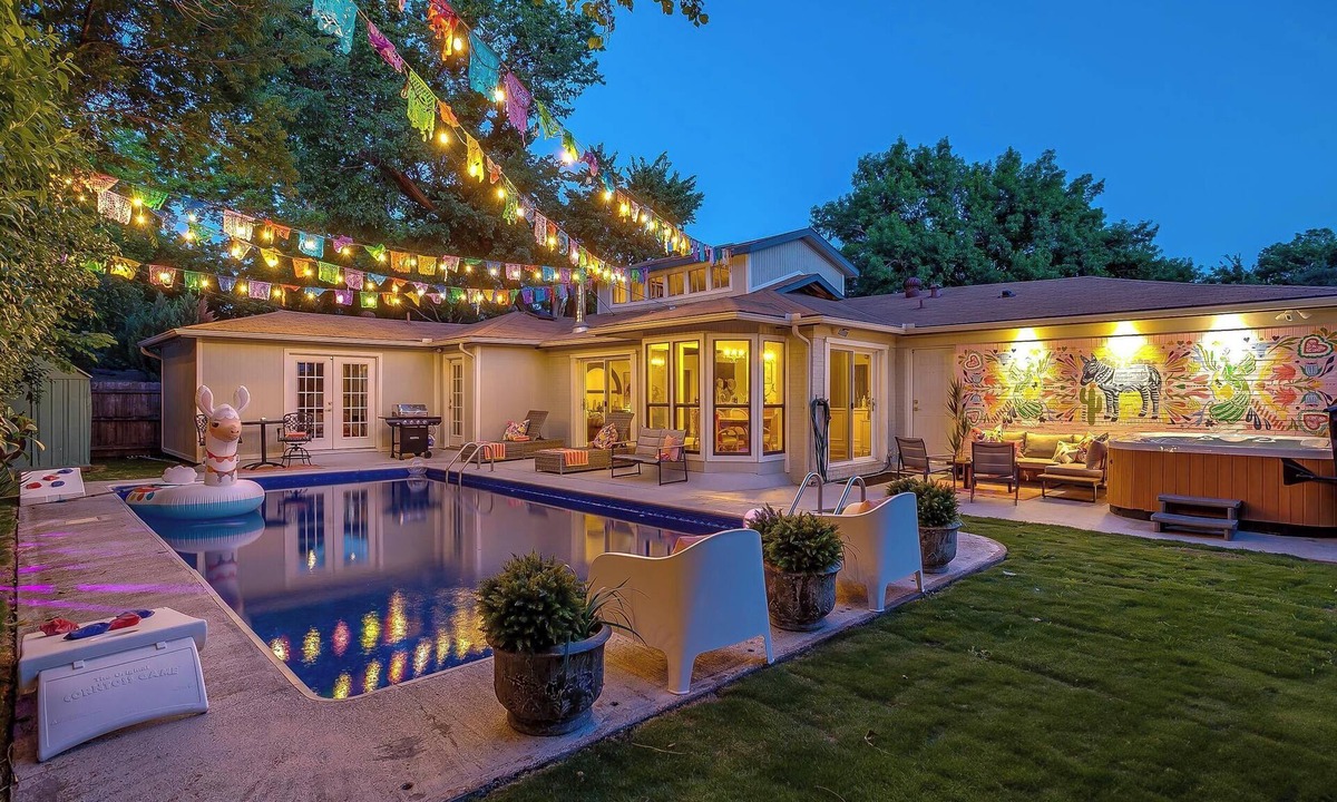 Westworth Village House | Private Pool Oasis | Spa & Game Room 12