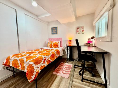 Rainier Valley House | Private Room on the 1st Floor with Shared Bathroom near Airport and Downtown Seattte