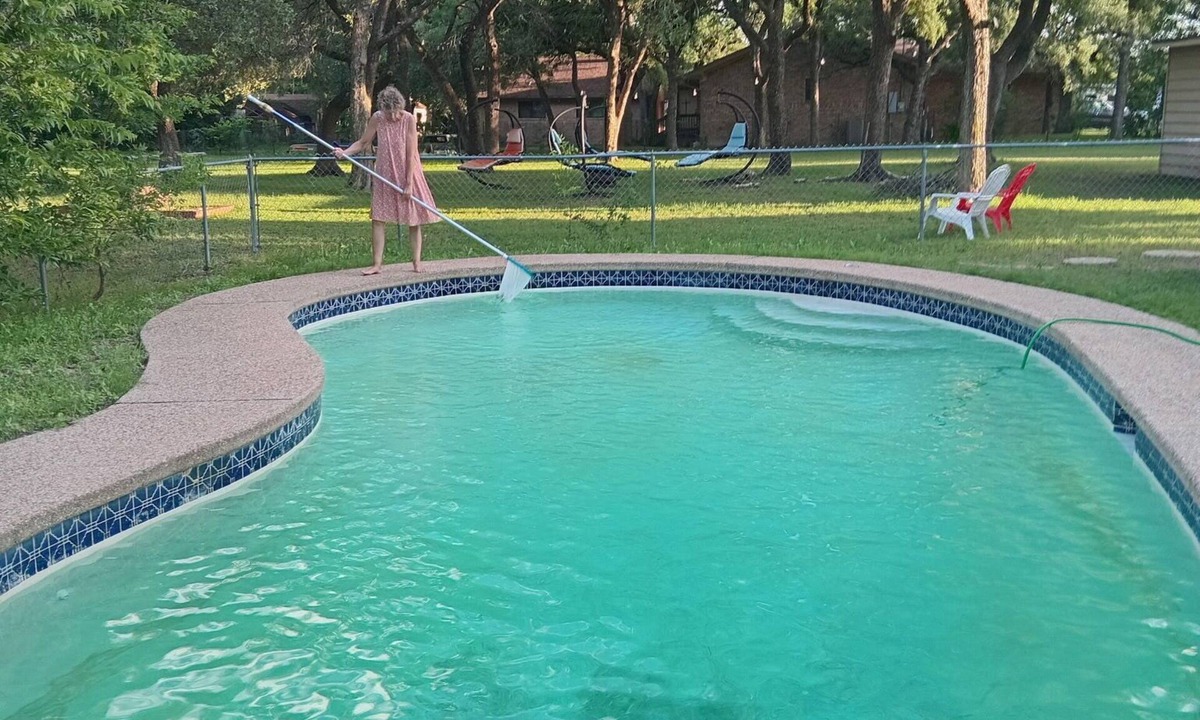 Killeen Villa | Private Suite with Bedroom, Den, Bath & Sunroom with Room to Stretch