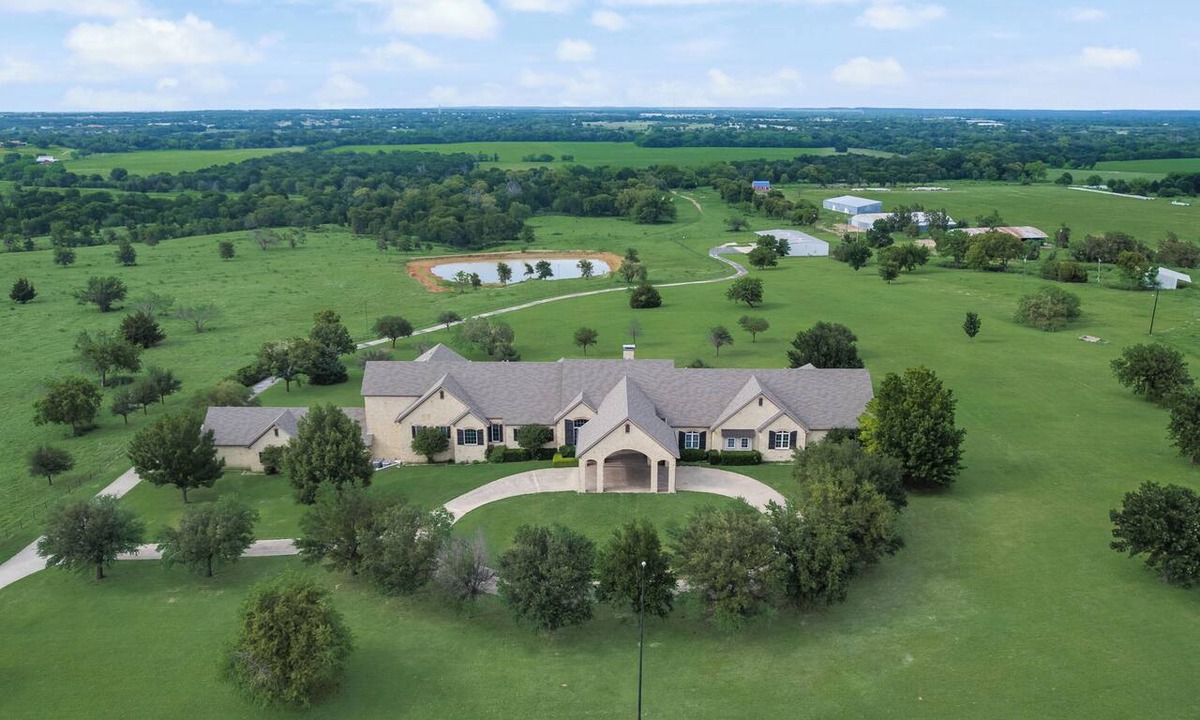 Denton Villa | Private Texas Legacy Villa - Resort Compound · Pool · Sauna · Gym · Indoor court