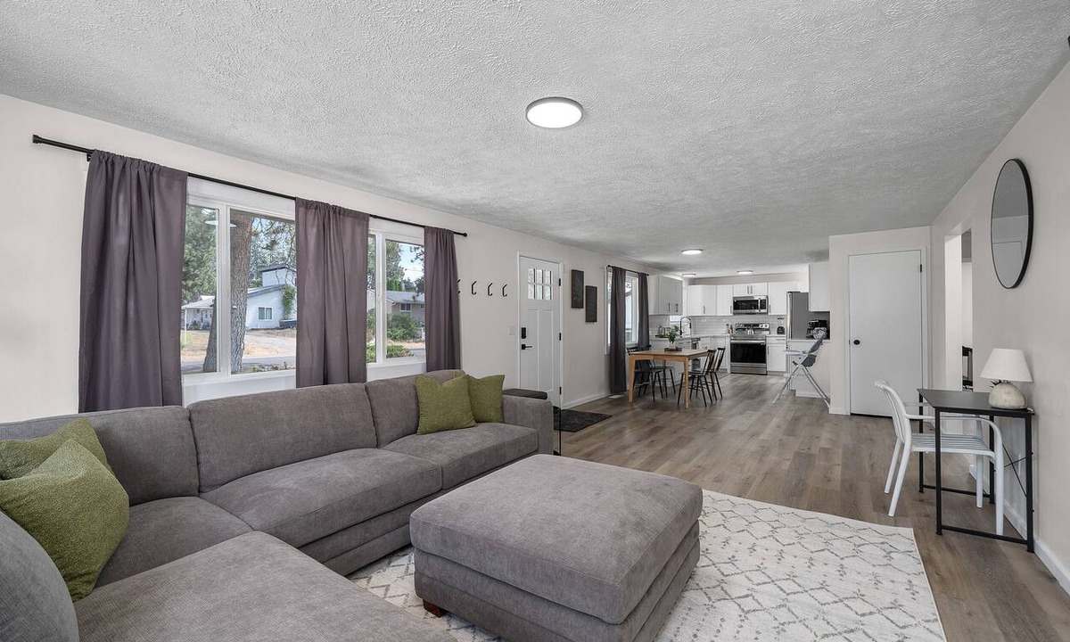 Spokane Valley House | Quaint Spokane Valley Home