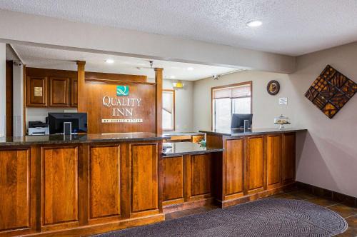 Mitchell Hotel | Quality Inn Mitchell I-90