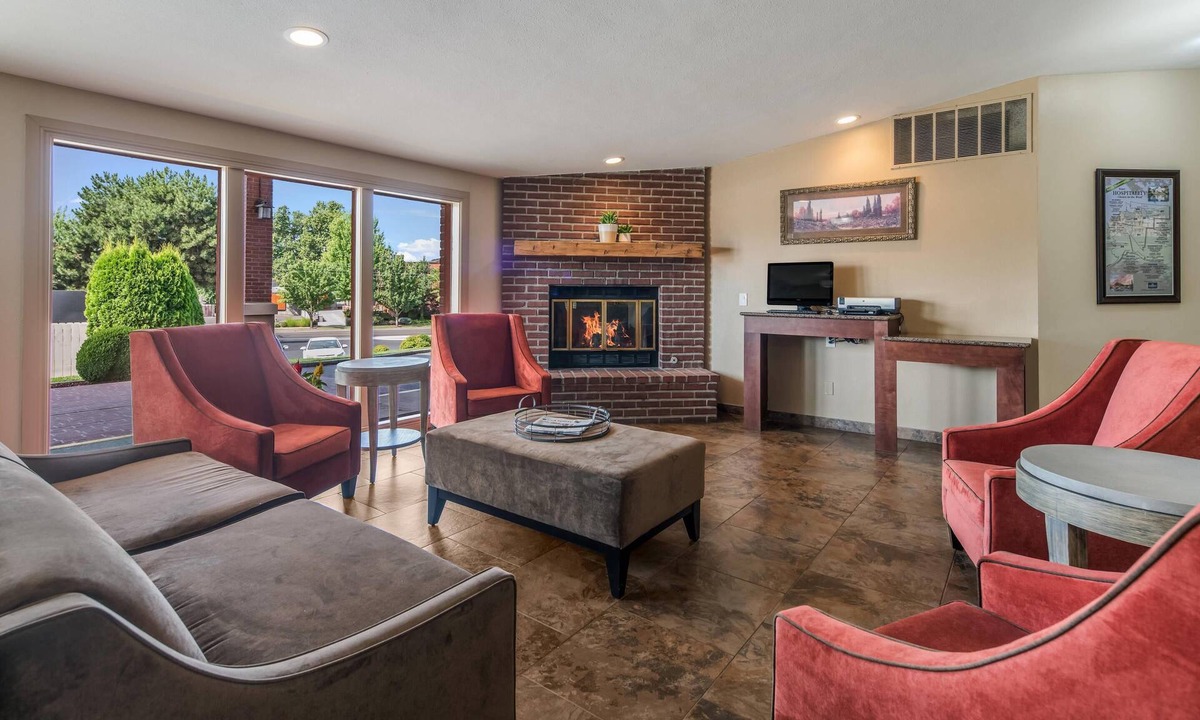 Walla Walla Hotel | Quality Inn & Suites Downtown Walla Walla
