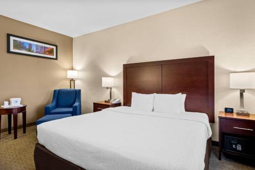 Las Colinas Hotel | Quality Suites Irving-Las Colinas