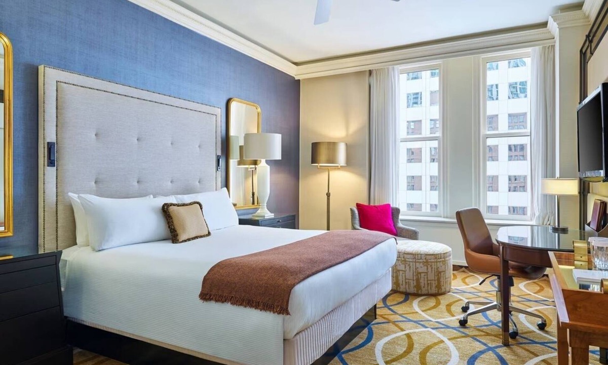 Uptown Hotel | Queen City View | The Brown Palace | 1892 Landmark, Downtown Denver