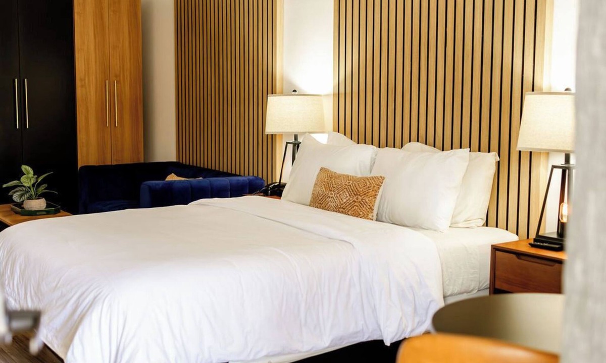 San Angelo Hotel | Queen Mini Suite at Angoria