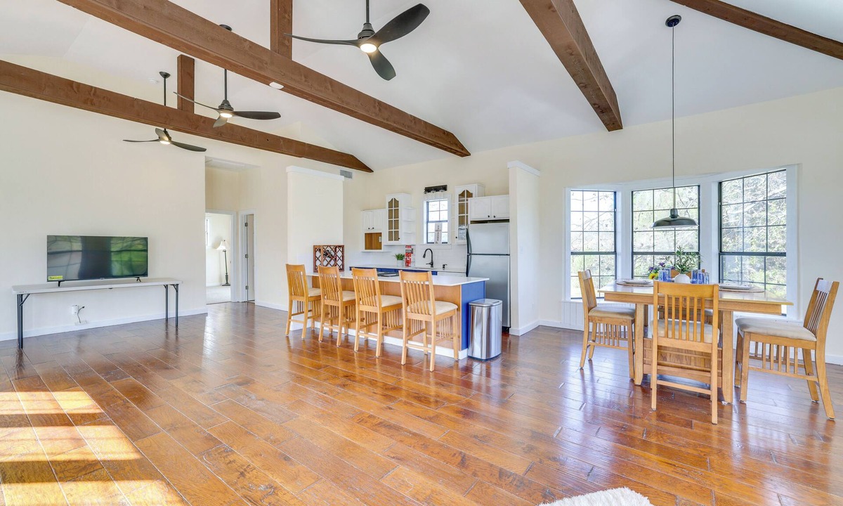 Sunnyvale Apartment | Quiet & Convenient Unit, 7 Mi to Lake Ray Hubbard!