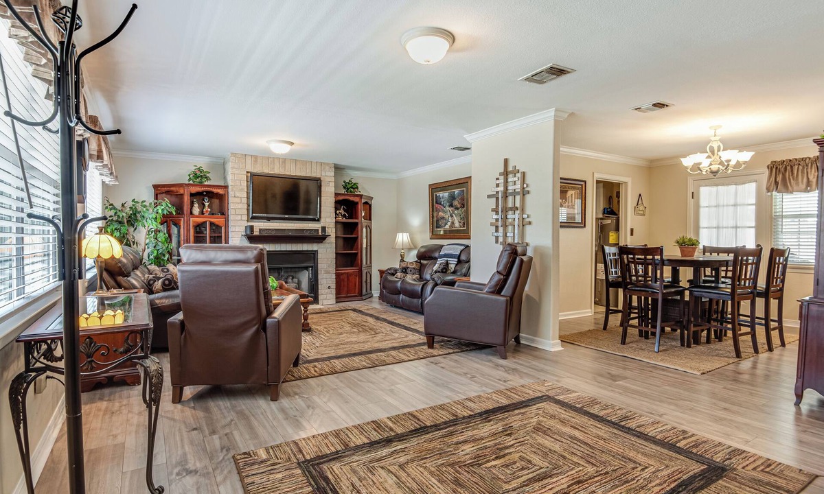 Boerne House | Quiet, cozy and comfortable 3BR home on cul-de-sac close to downtown Boerne, TX