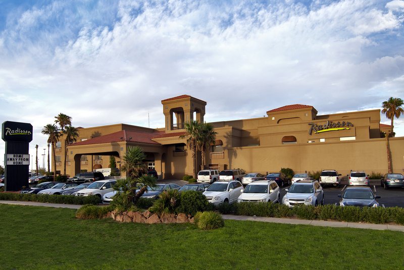 Biggs Field Hotel | Radisson Hotel El Paso Airport