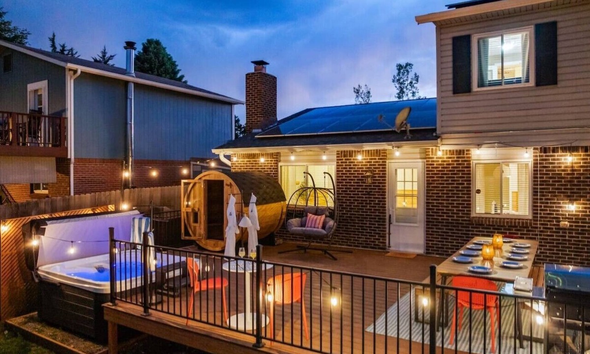 Ralston Valley House | Rangewell Retreat Hot Tub, Sauna, Fire Pit, Games, Groups & Families