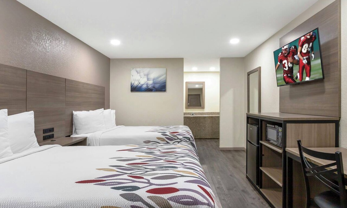 Nacogdoches Hotel | Red Roof Inn Nacogdoches