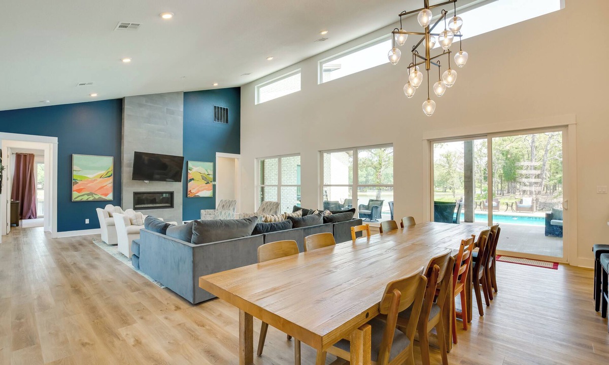 Malakoff House | Relax Fireside! Waterfront Malakoff Home w/Pool