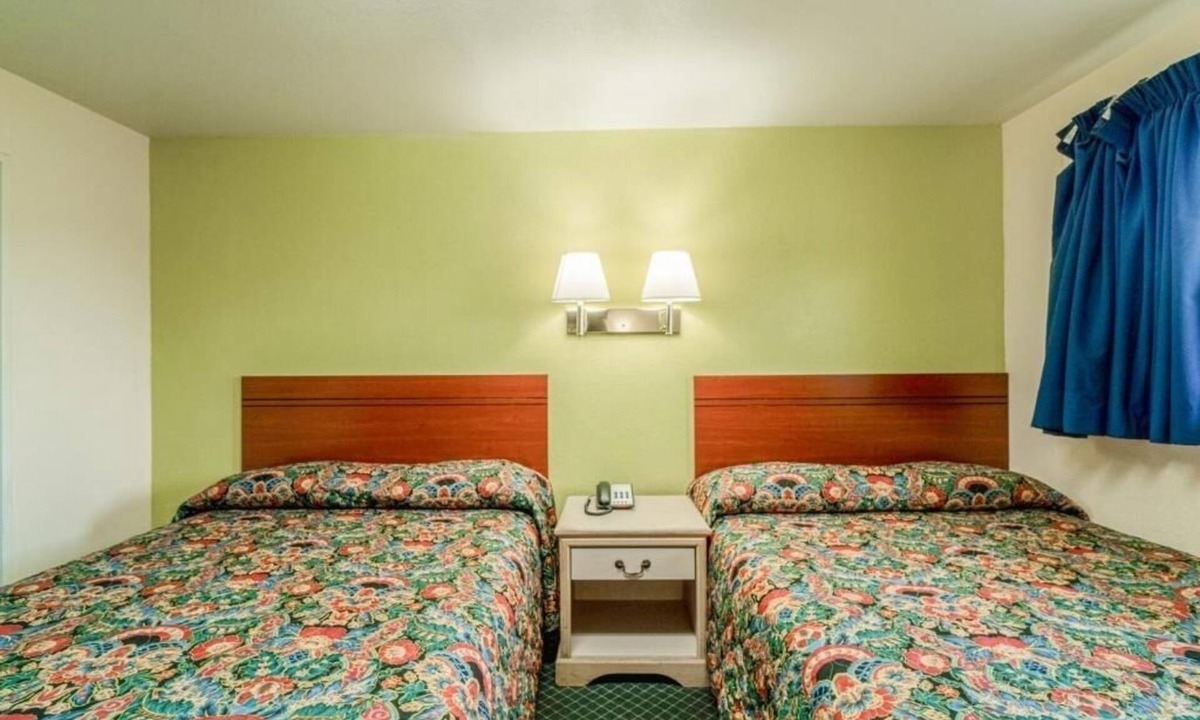 Boise City Hotel | Relax in a 2-Room Retreat Near Top Oklahoma Panhandle Attractions and Dining
