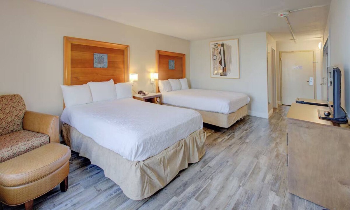 Duncanville Hotel | Relax in Comfort at Affordable Duncanville Rooms w/2 Queen Beds & Private Bath