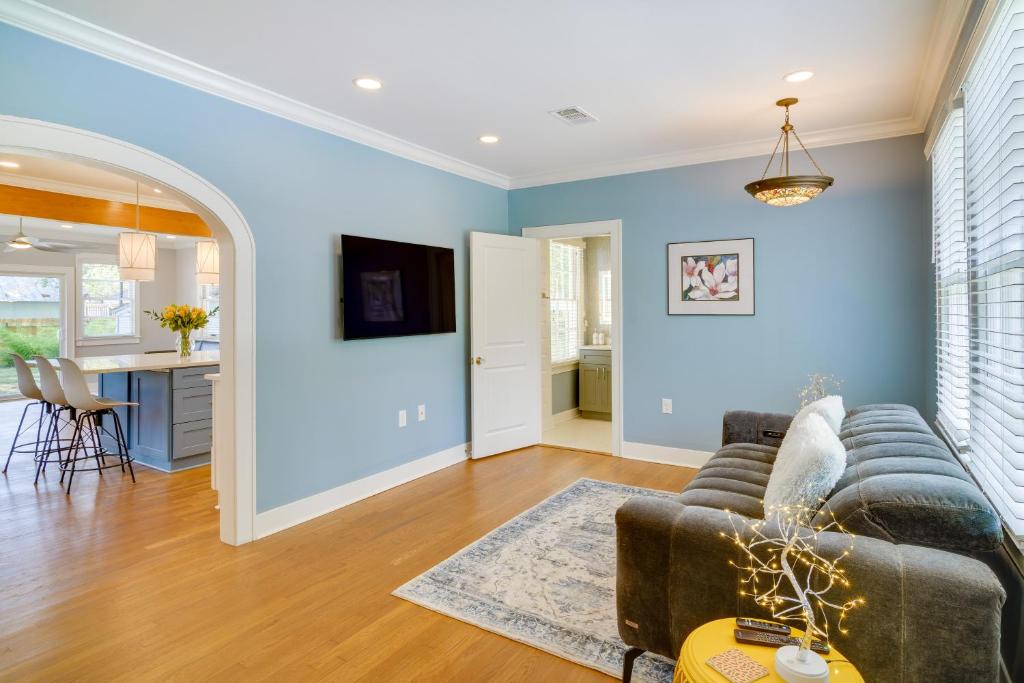 Highlands - Perkins House | Relaxing Baton Rouge Retreat with Patio!