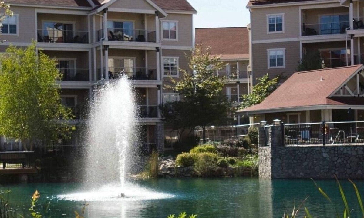 Table Rock Resort | Relaxing Branson Getaway with Pools & Spacious 2BR Vacation Suite