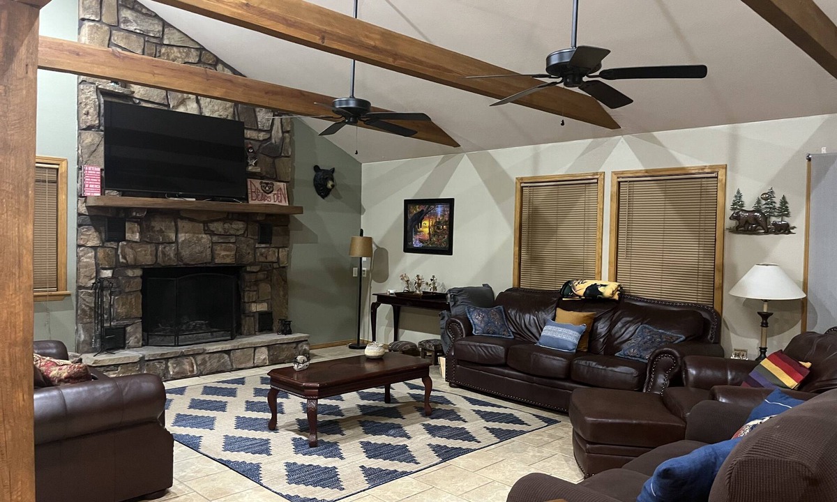 Board Camp House | Remote Spacious Cabin on Sugar Creek Near Wolf Pen Gap-Ouachita National Forest