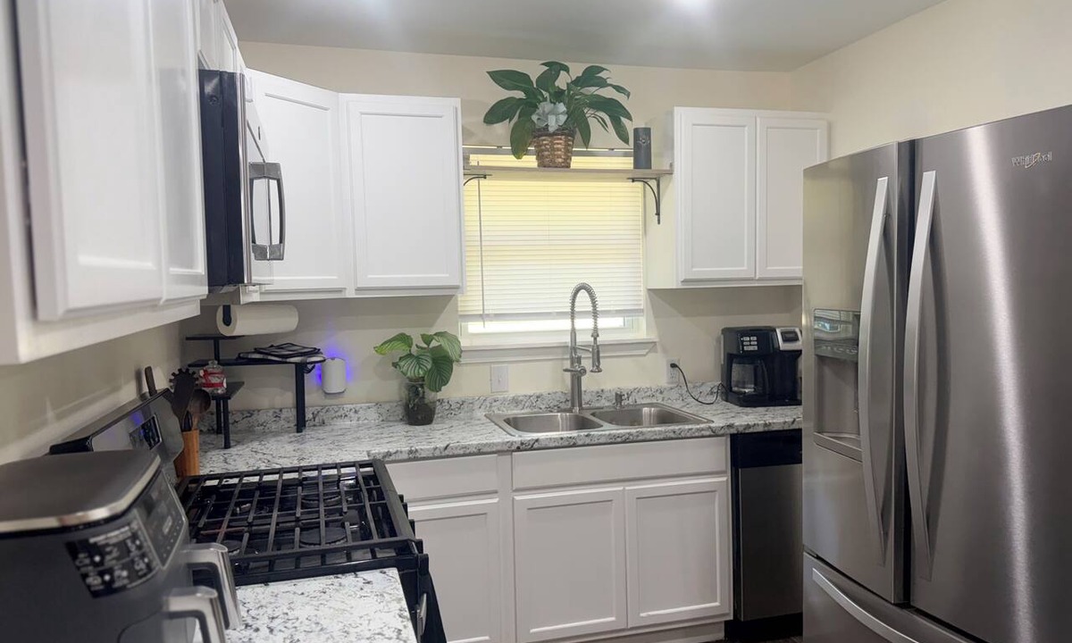 Cedar Hill House | Renovated 3-bedroom house in fantastic Cedar Hill 30 min to FIFA!
