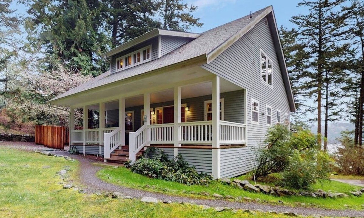 Eastsound House | Renovated, dog-friendly home with hot tub, fire pit and sound views